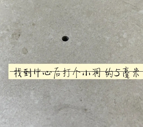 望花瓷砖空鼓维修公司专业解答在瓷砖铺贴过程中，如果砂料搅拌不均匀，将会带来以下问题